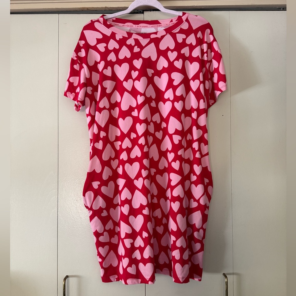 Joyspun Size Small/medium Red Pink Hearts Nightgown Loungewear